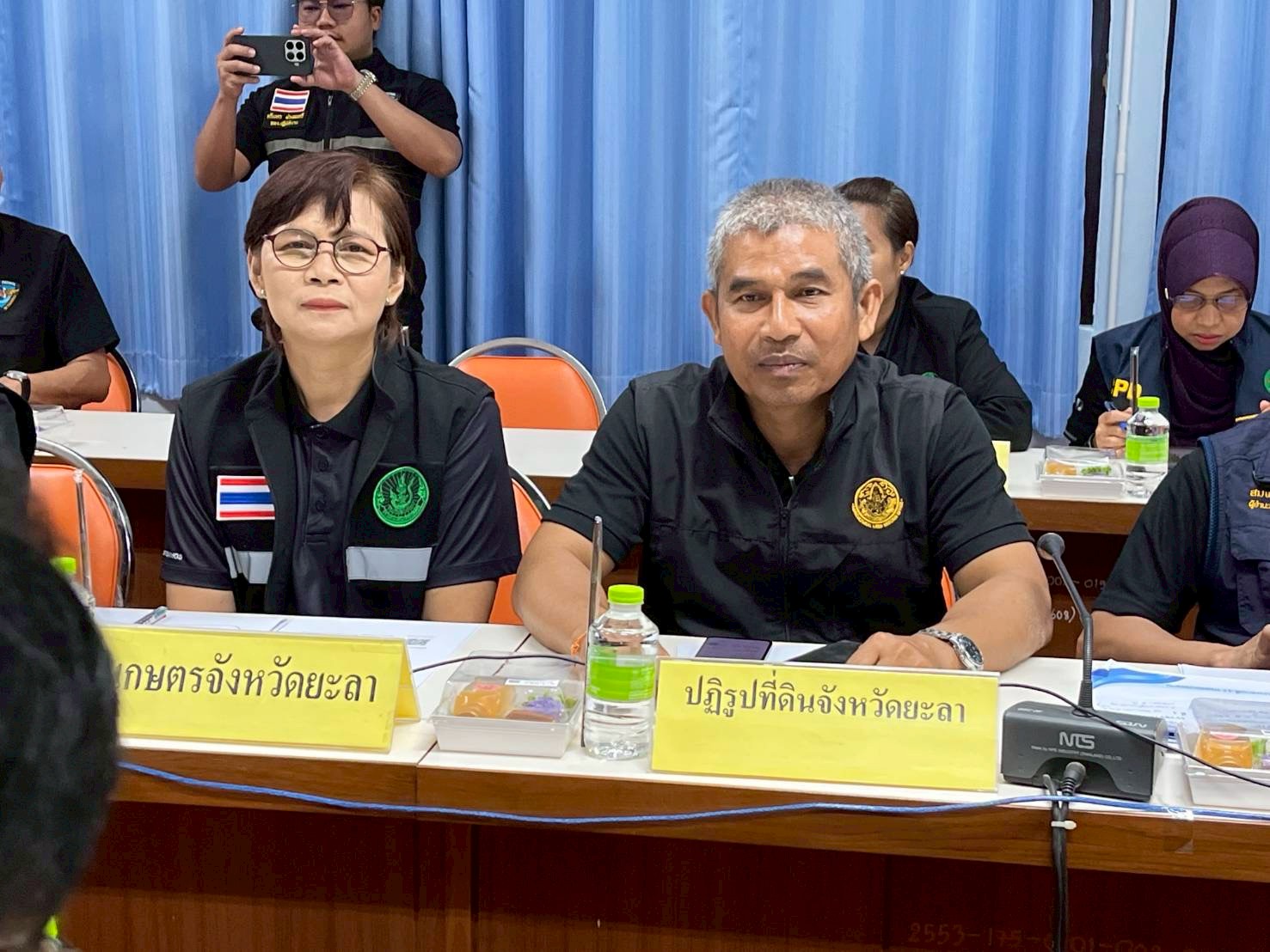 title - ผู้ตรวจราชการ ส.ป.ก. ร่วมประชุมตรวจติดตามความก้าวหน้าผลการดำเนินงานตามแผนการตรวจราชการ ของผู้ตรวจราชการกระทรวงเกษตรและสหกรณ์ ประจำปีงบประมาณ พ.ศ. 2569 รอบที่ 1 เขตตรวจราชการที่ 7 จังหวัดยะลา